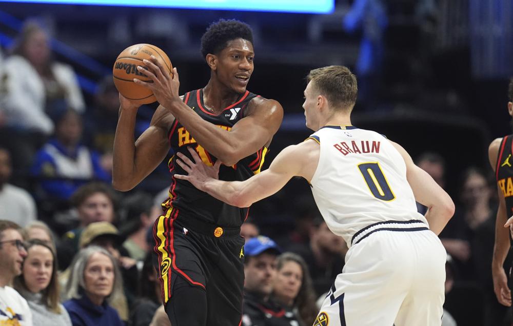 背后有何玄 背后有何玄